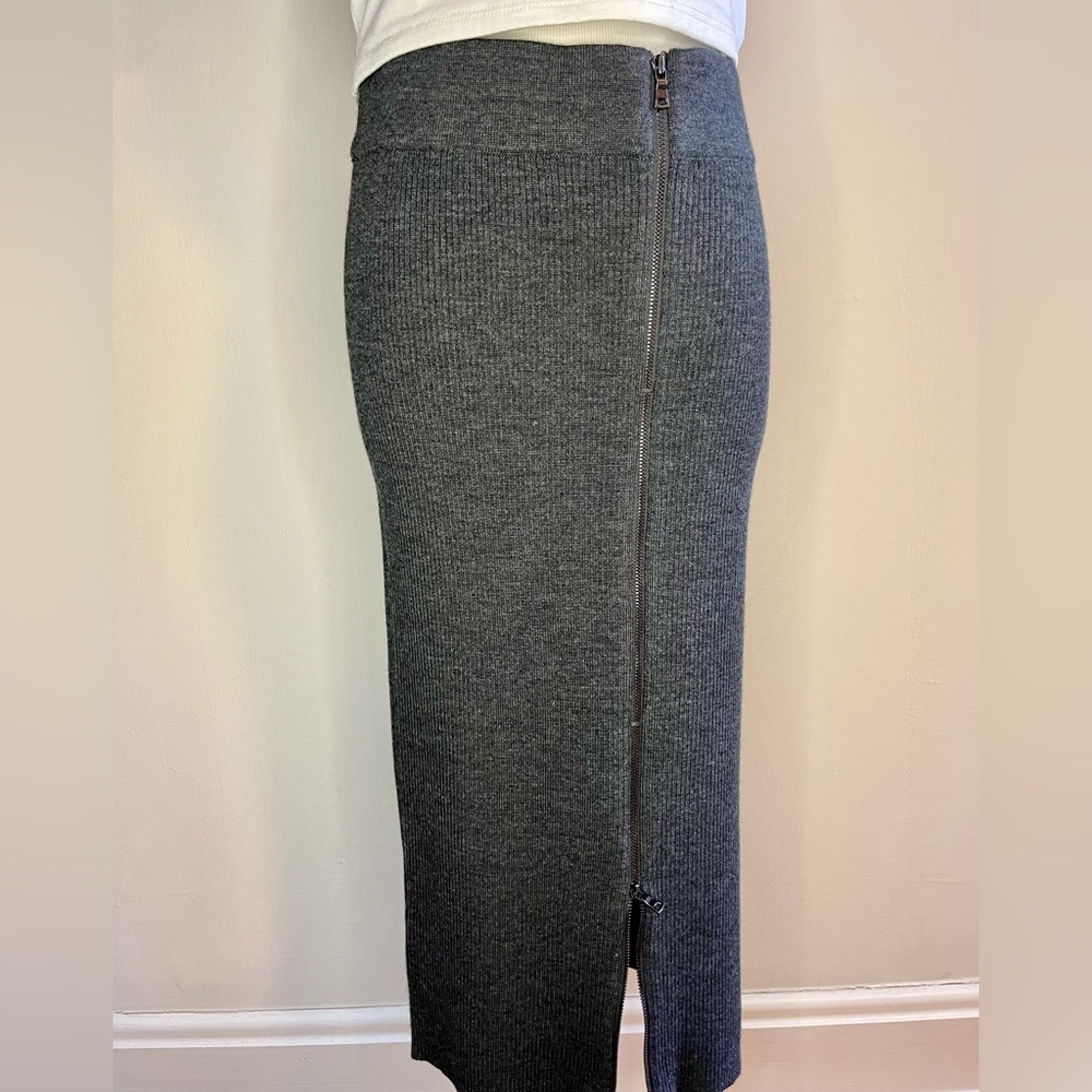 Ann Taylor Petite Charcoal Knit Zip Up Pencil Skirt